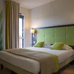 Hotel The Originals City, La Verriaire, Cholet Sud