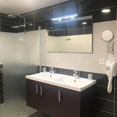 The Originals City, La Verriaire, Cholet Sud Hotel 3*