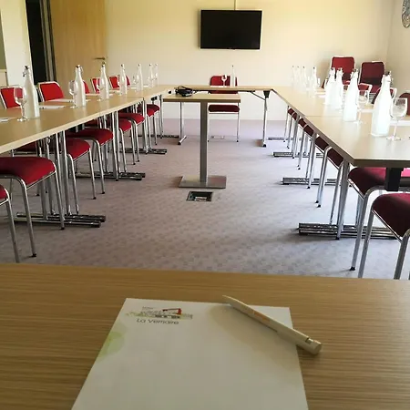 The Originals City, La Verriaire, Cholet Sud Hotel