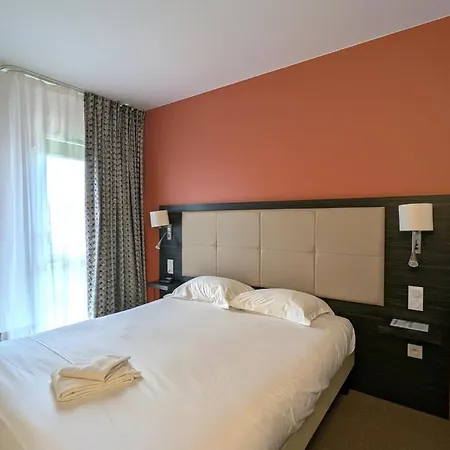 Hotel La Verriaire - The Originals La Verrie