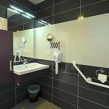 The Originals City, La Verriaire, Cholet Sud 3*