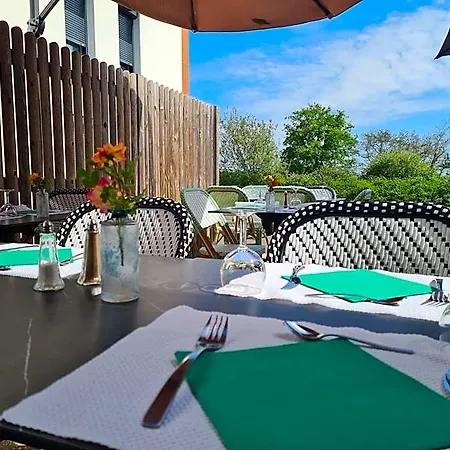 酒店 The Originals City, La Verriaire, Cholet Sud 3*